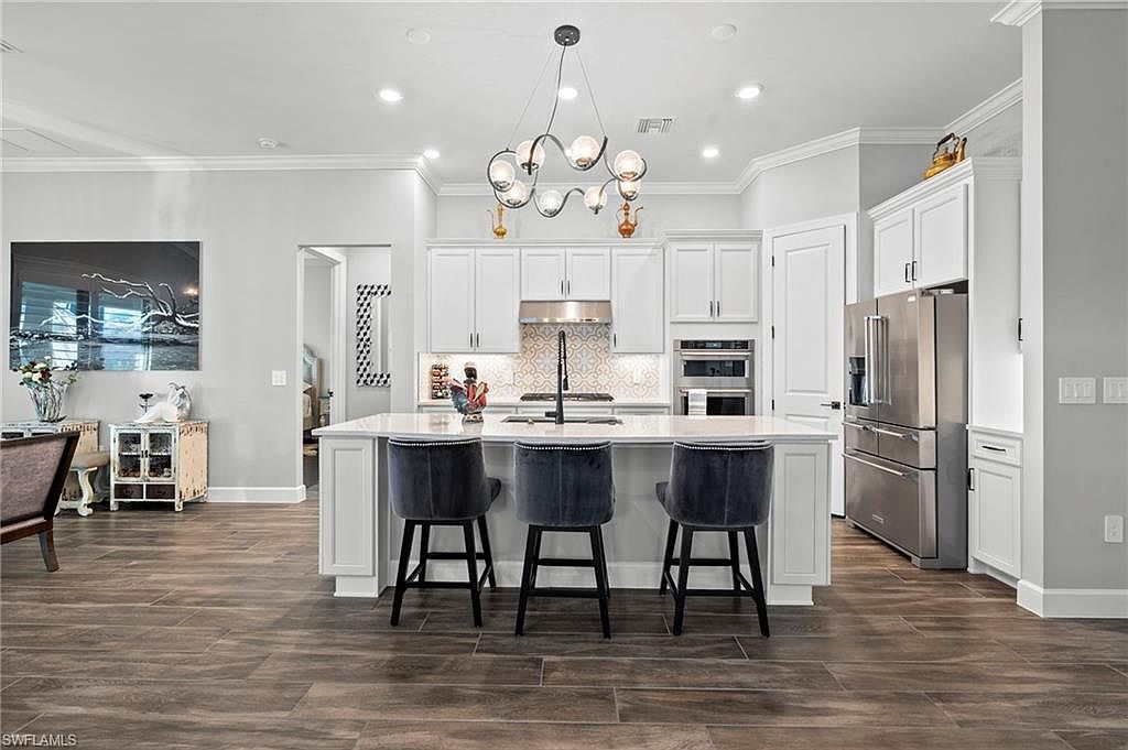 9811 Everglades Dr Naples, FL 34120 - Thumbnail 5