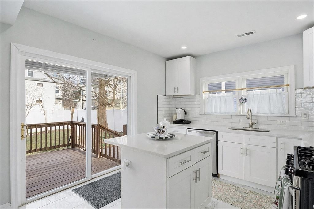 10 Bradshaw St Medford, MA 02155 - Thumbnail 5