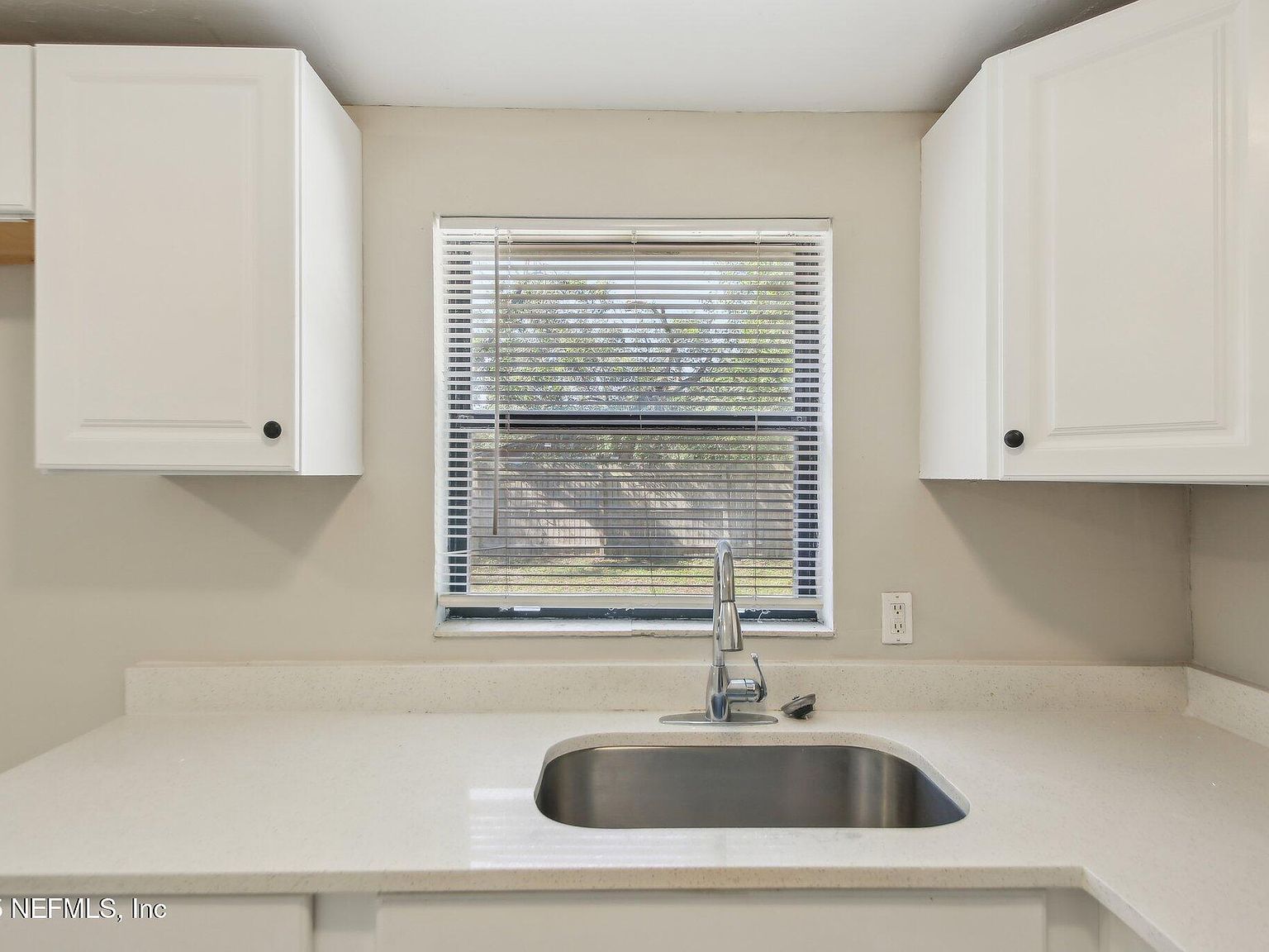 7705 Lauderdale Dr N Jacksonville, FL 32277 - Thumbnail 5