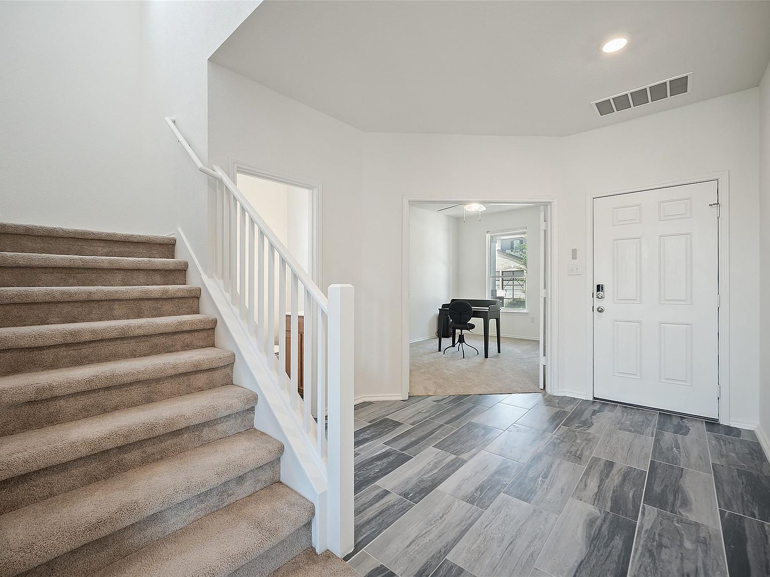 158 Crimson Ln Kyle, TX 78640 - Thumbnail 5