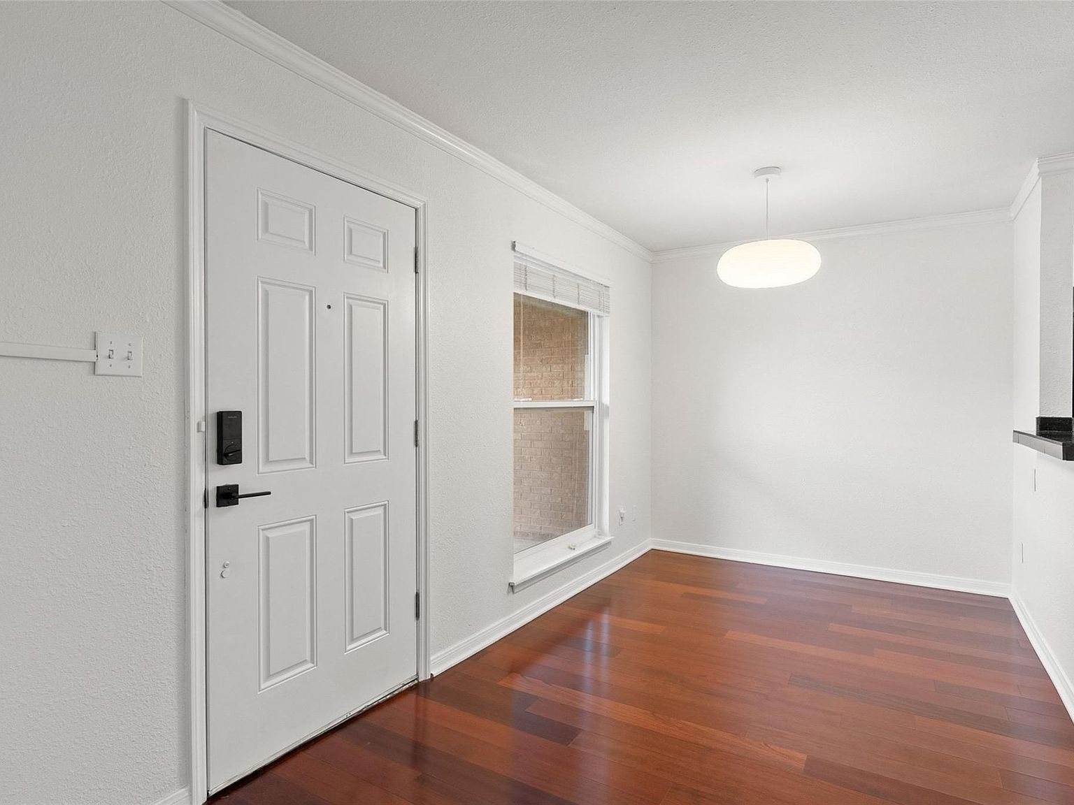 400 W 35th St APT 210 Austin, TX 78705 - Thumbnail 5