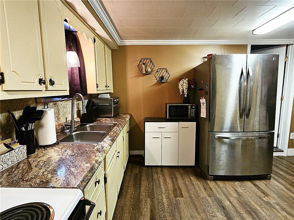 10 Eggers Ave Belle Vernon, PA 15012 - Thumbnail 5