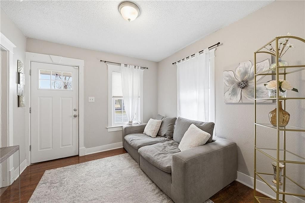 1210 E 23rd Ave Kansas City, MO 64116 - Thumbnail 5