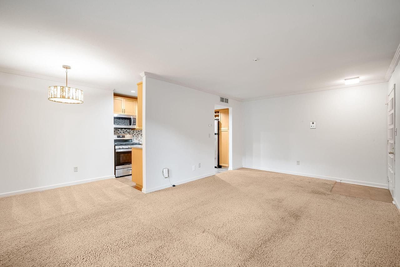 4117 W Rivers Edge Cir UNIT 1 Brown Deer, WI 53209 - Thumbnail 5