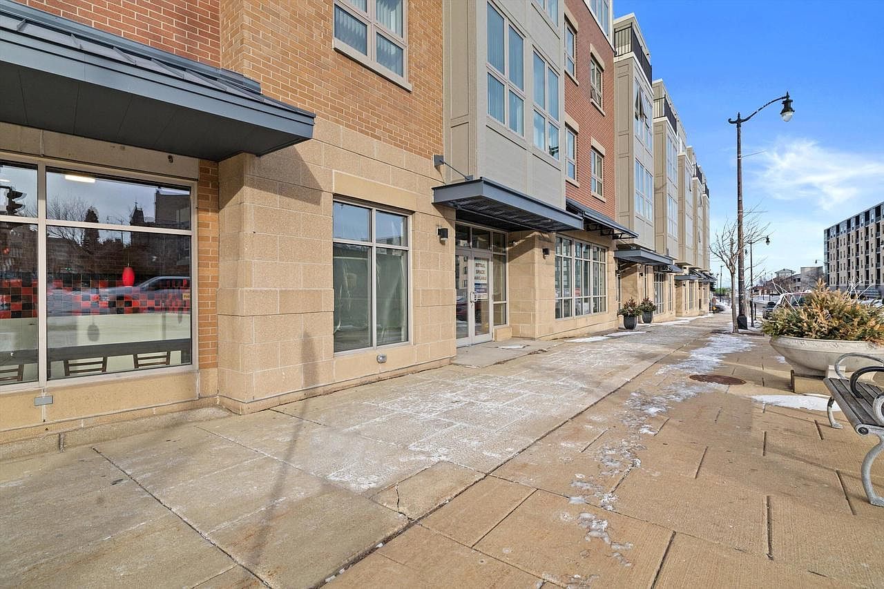 141 Main St Unit 430 Racine, WI 53403 - Thumbnail 5