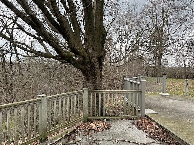 S37W32055 Kamps Ct Waukesha, WI 53189 - Thumbnail 5