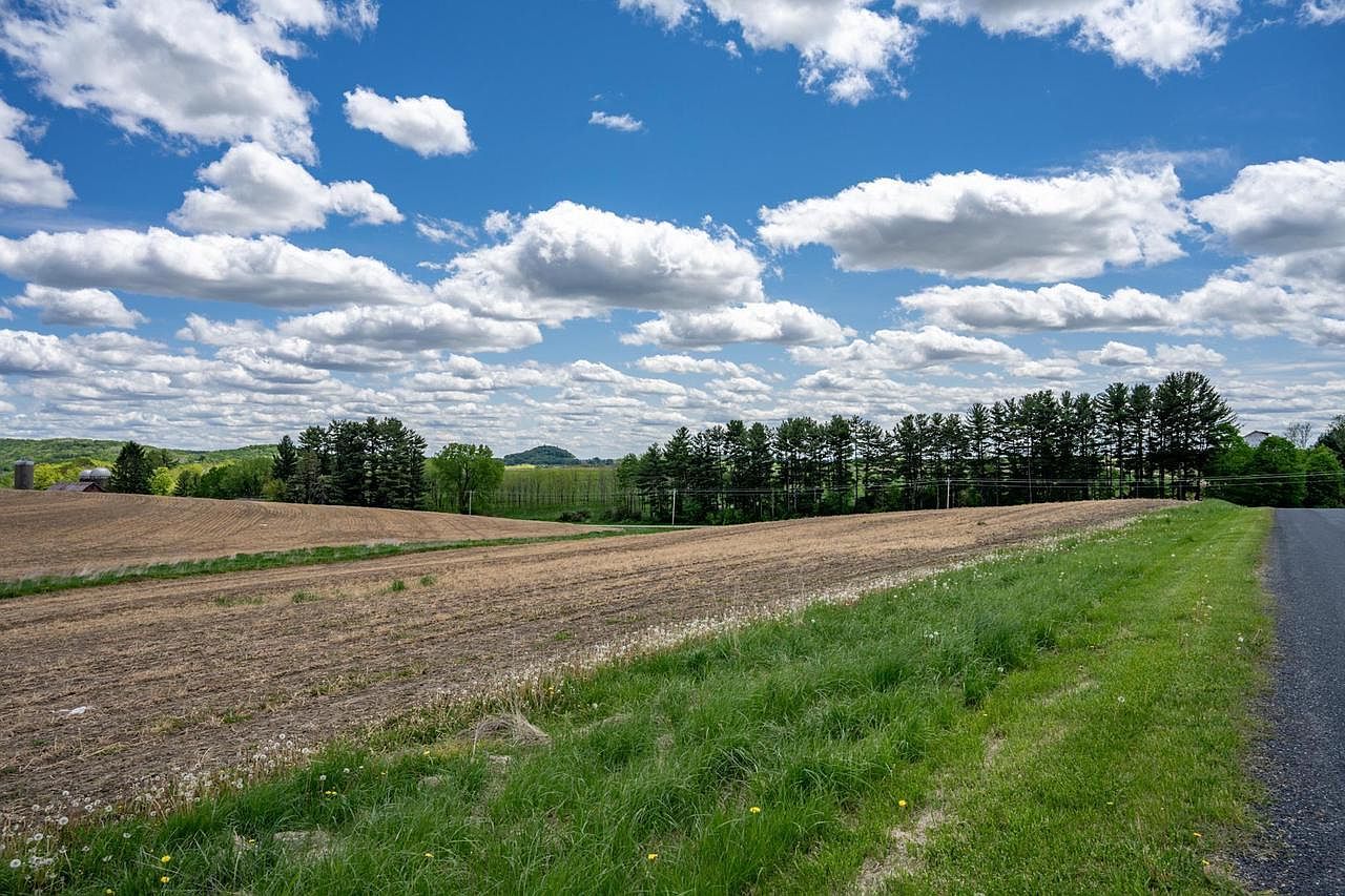 Section 11 Rd La Valle, WI 53941 - Thumbnail 5