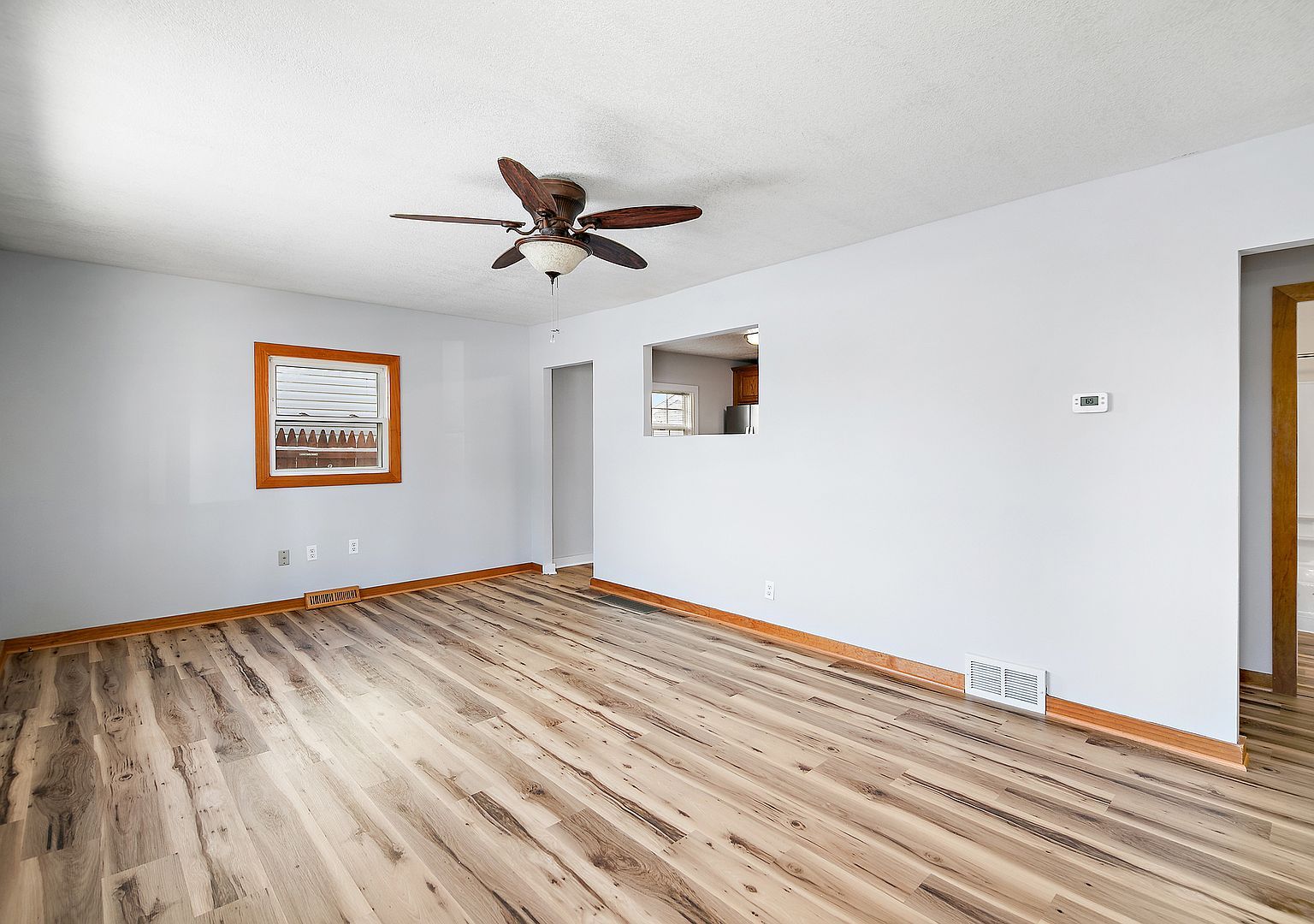 166 N Randolph Ave Bradley, IL 60915 - Thumbnail 5