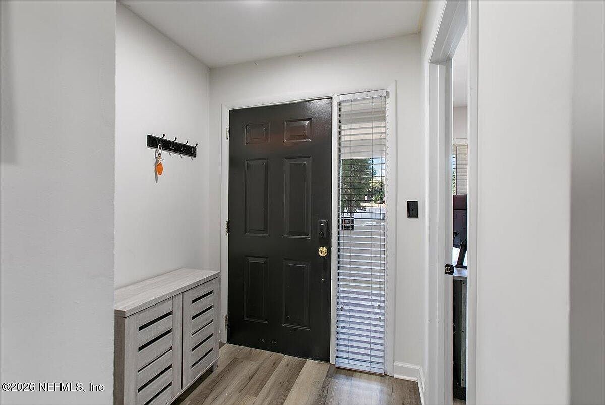 1307 River Hills Cir E APT 9 Jacksonville, FL 32211 - Thumbnail 5