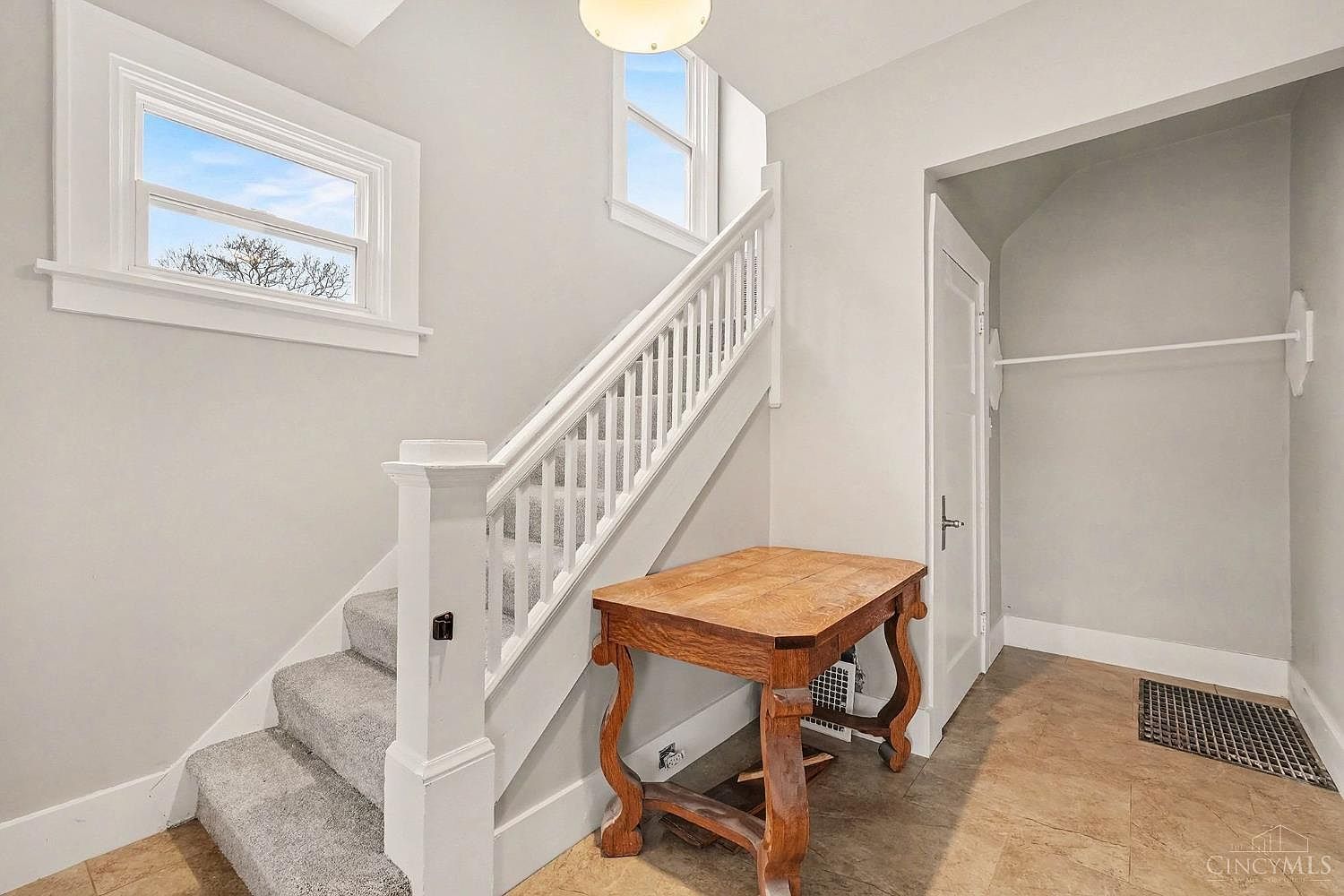 3519 McHenry Ave Cincinnati, OH 45225 - Thumbnail 5