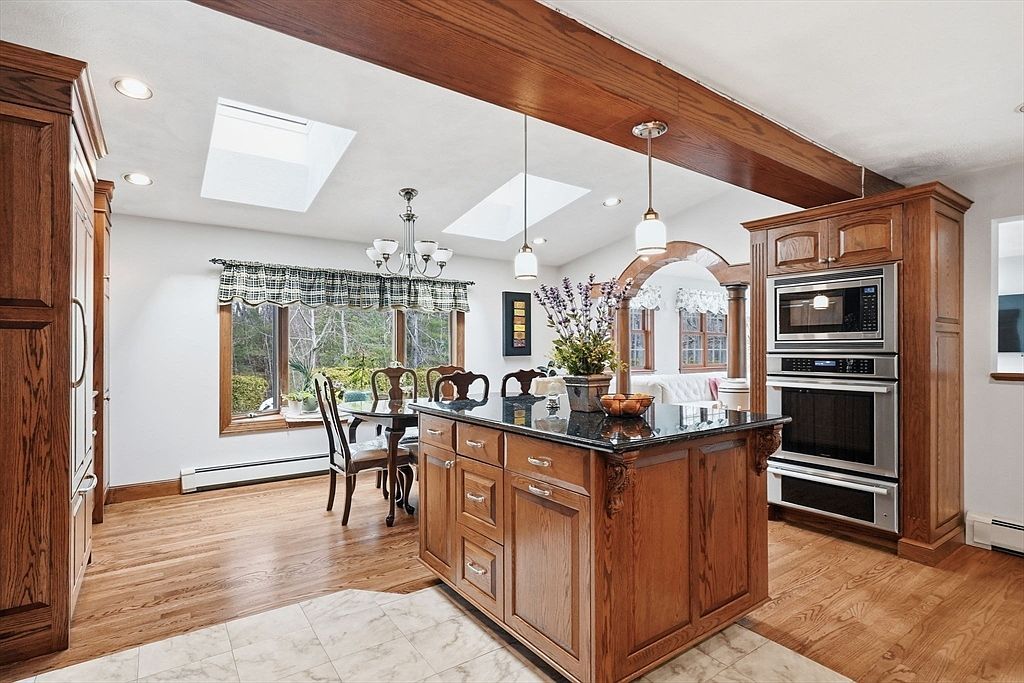 37 Fairchild Dr Reading, MA 01867 - Thumbnail 5