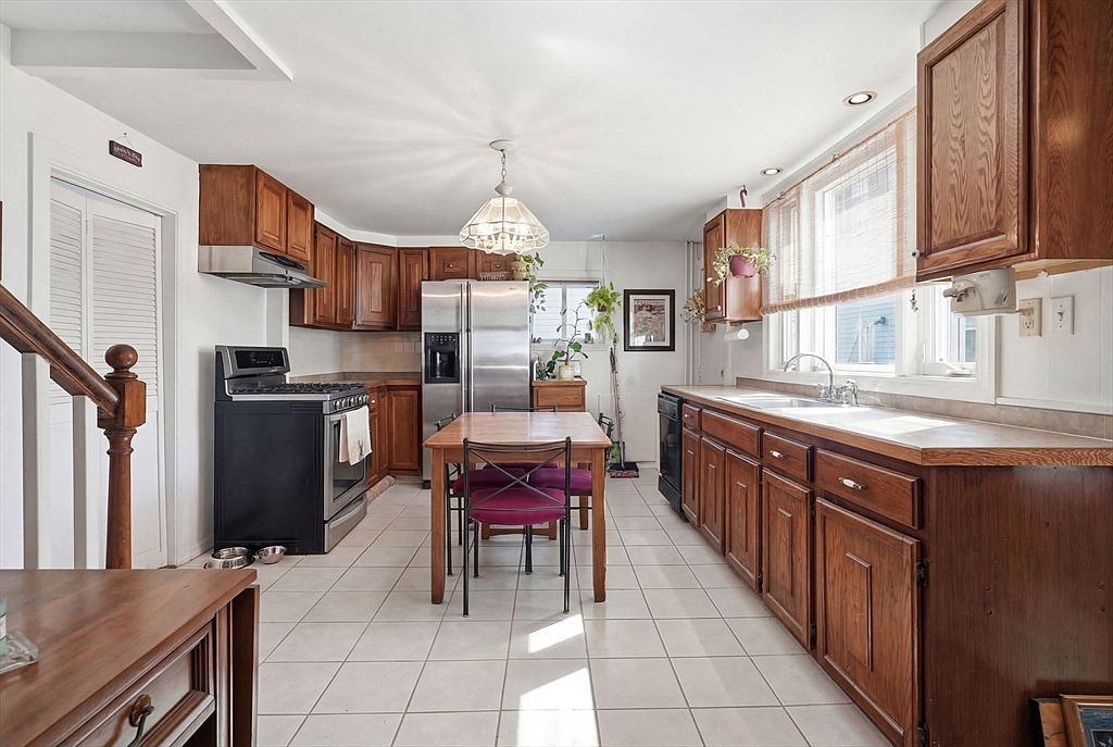 1080 Shirley St Winthrop, MA 02152 - Thumbnail 5