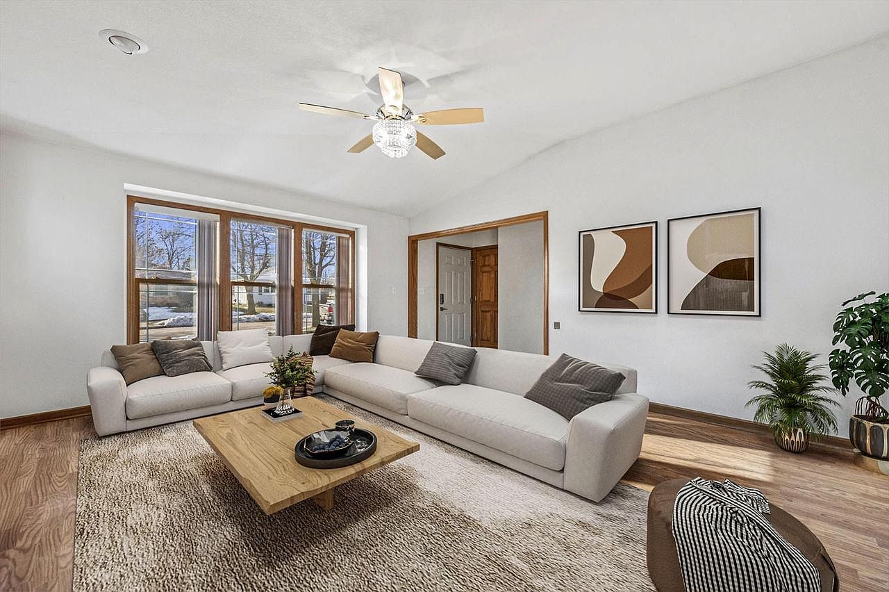 3508 E Whittaker Ave Cudahy, WI 53110 - Thumbnail 5