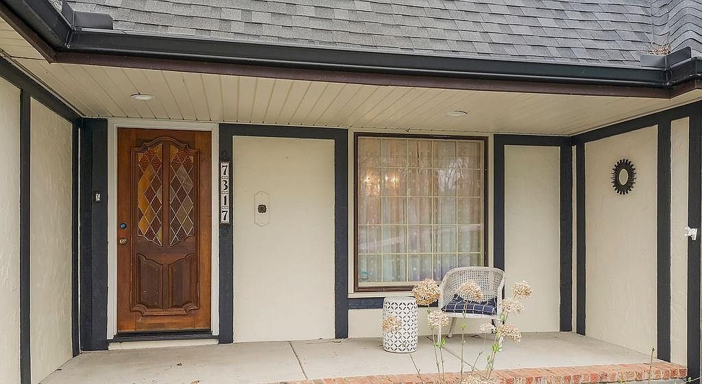 7317 N Nevada Ave Parkville, MO 64152 - Thumbnail 5