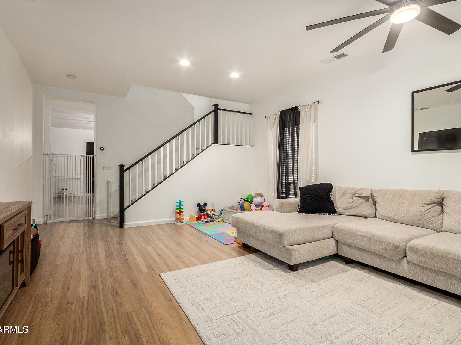 951 W Fruit Tree Ln San Tan Valley, AZ 85143 - Thumbnail 5