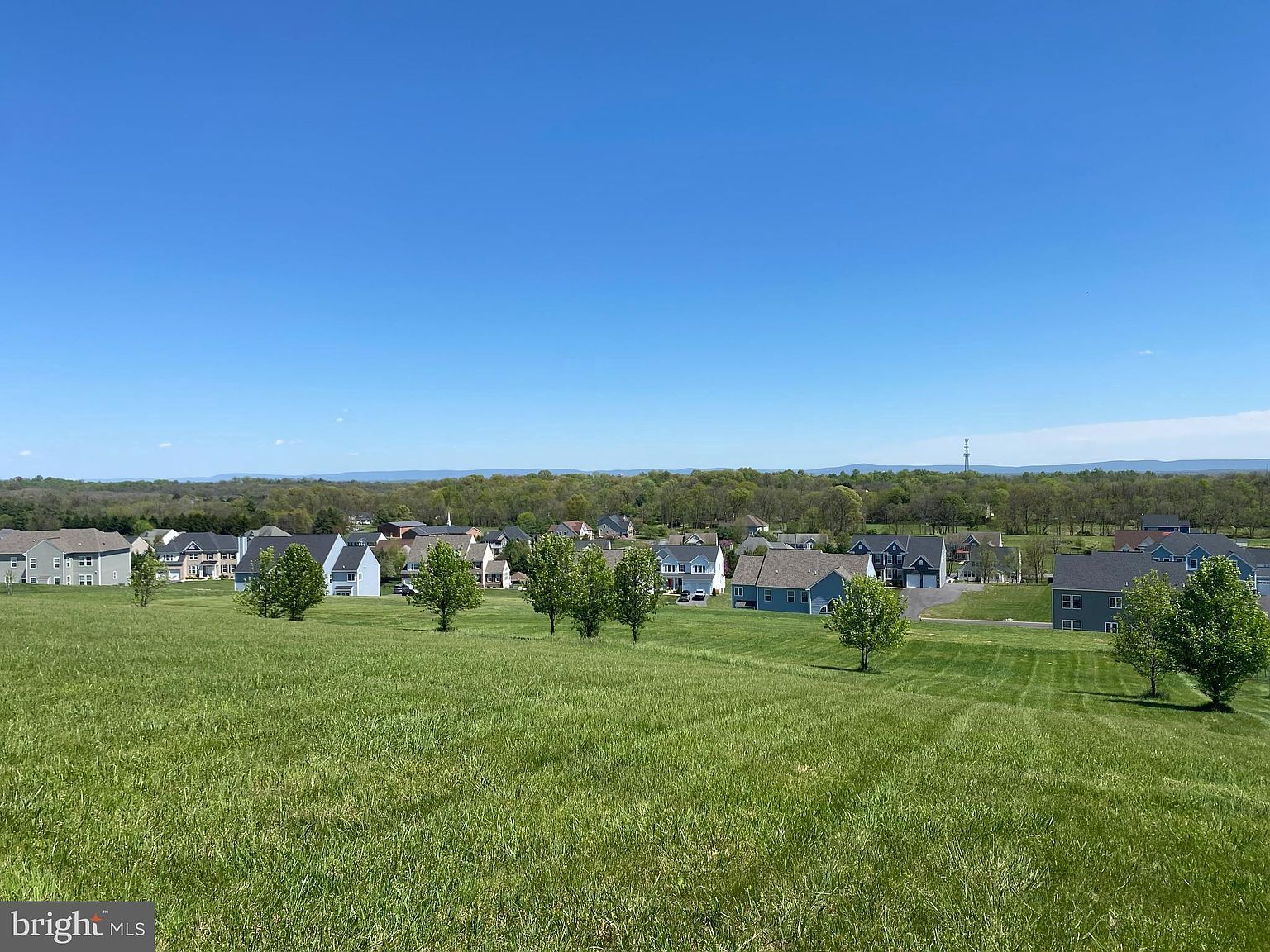 725 Holland Dr Martinsburg, WV 25403 - Thumbnail 5