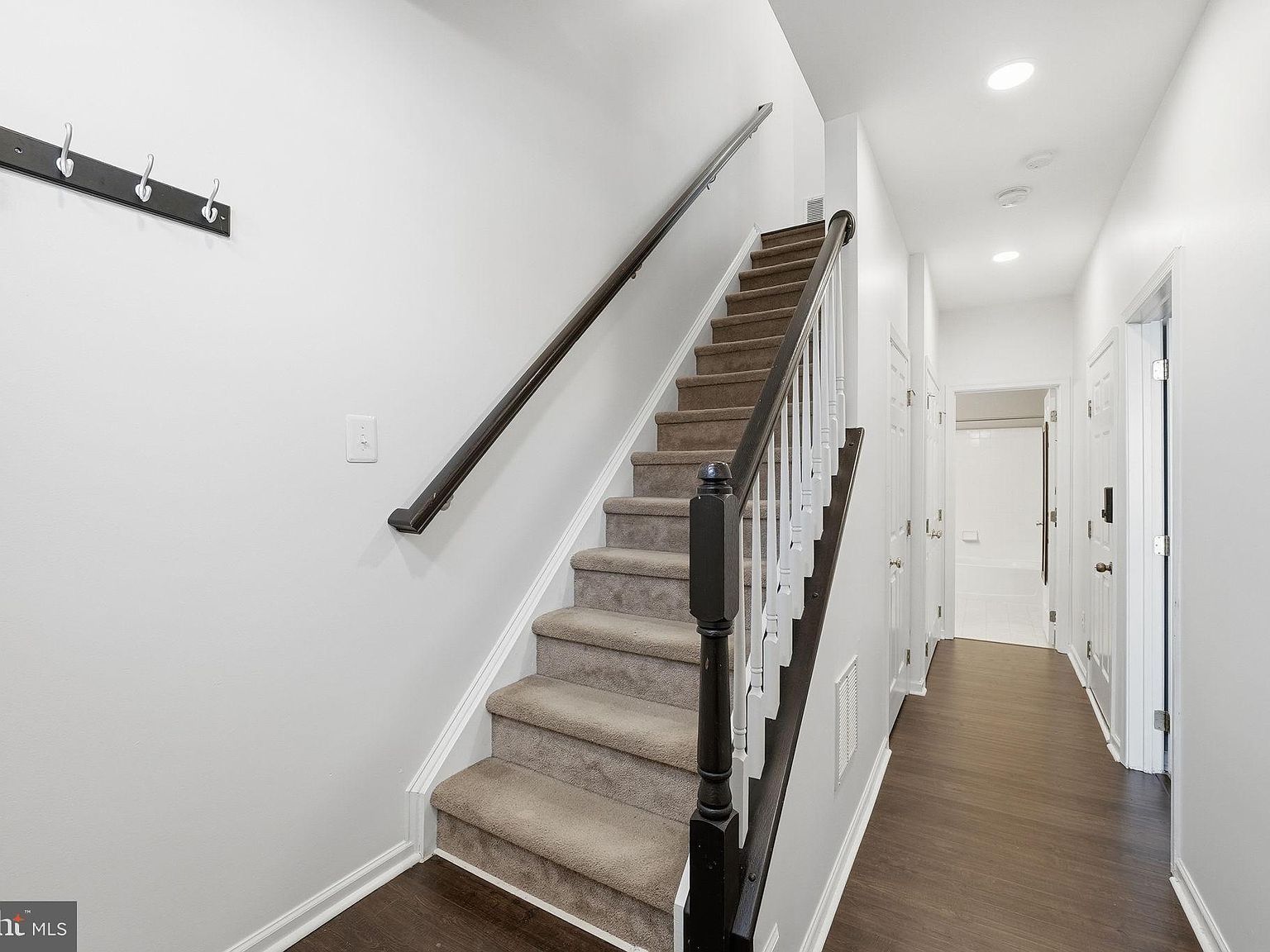 42799 Sykes Ter Chantilly, VA 20152 - Thumbnail 5