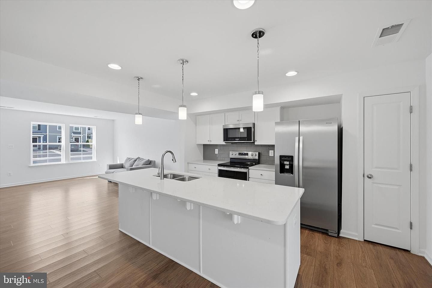 32 Pitch Pine Ct Bunker Hill, WV 25413 - Thumbnail 5