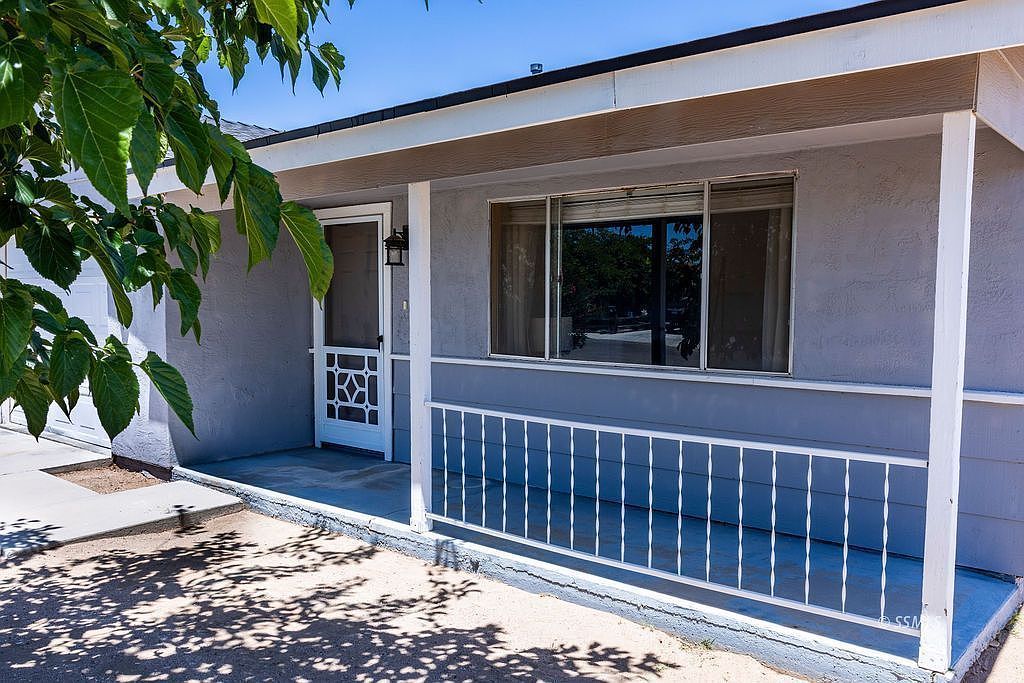 1036 W Mariposa Ave Ridgecrest, CA 93555 - Thumbnail 5