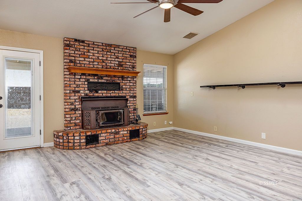 1221 Alysa Ct Ridgecrest, CA 93555 - Thumbnail 5