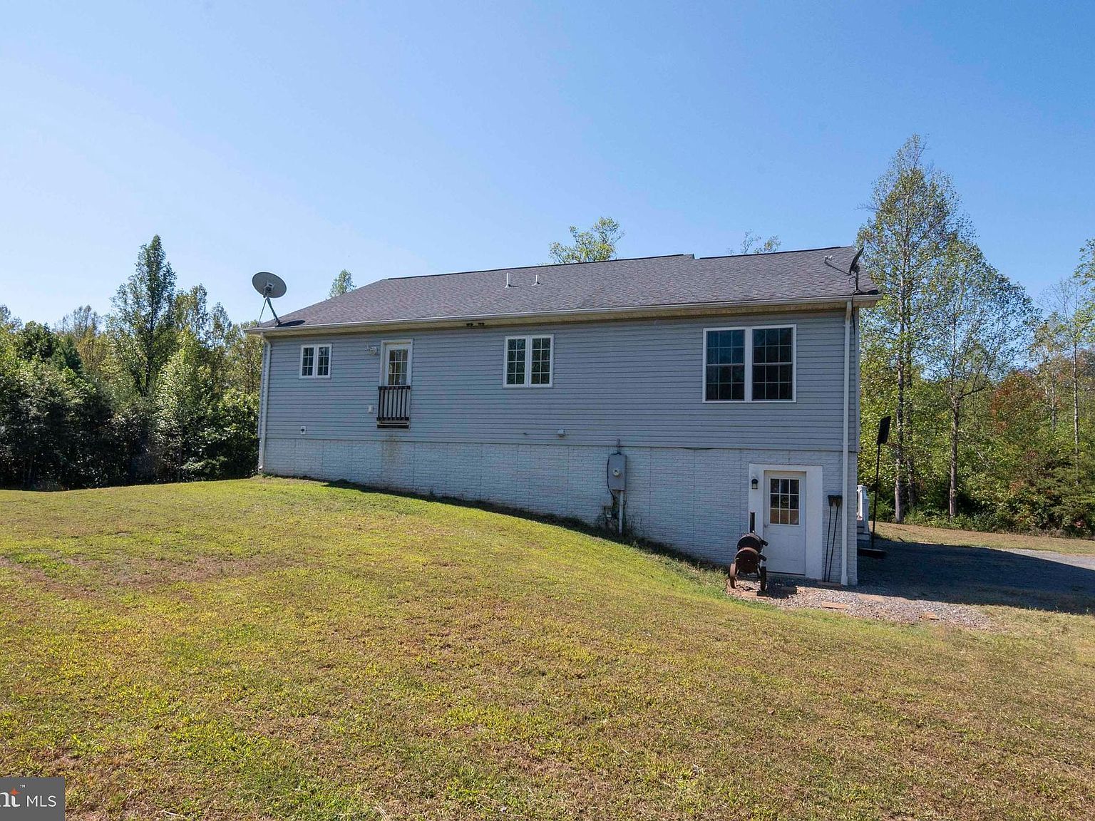 21281 Old Mill Rd Culpeper, VA 22701 - Thumbnail 5