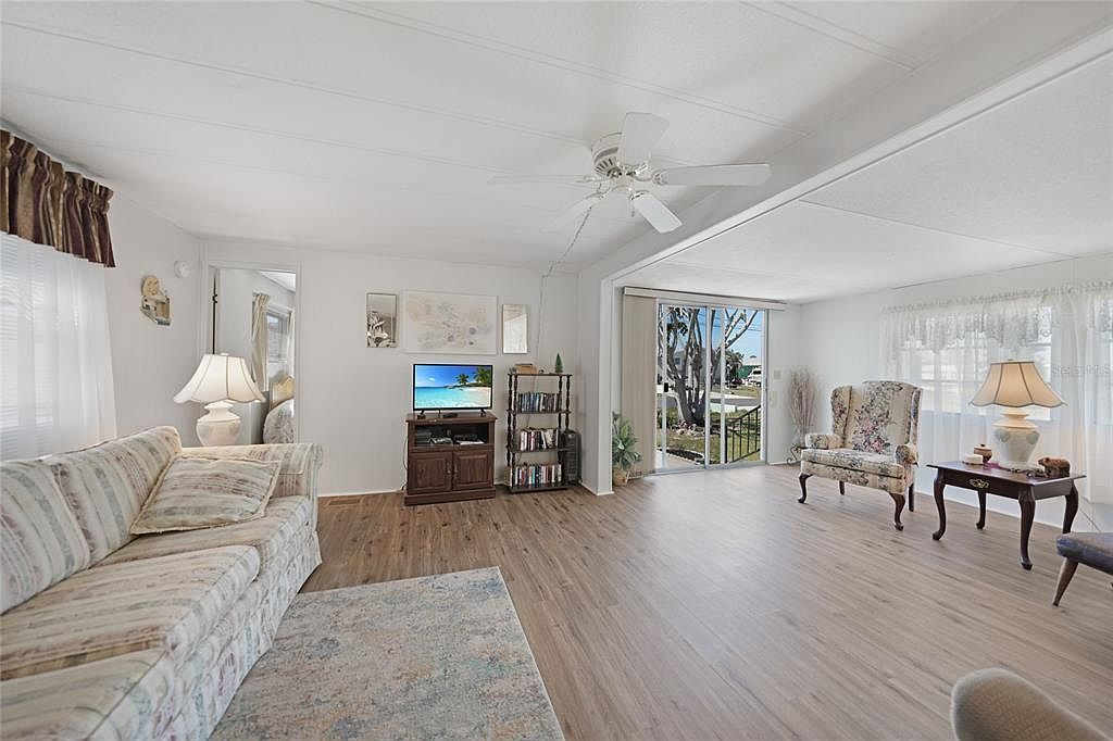 1407 Seagull Dr Englewood, FL 34224 - Thumbnail 5