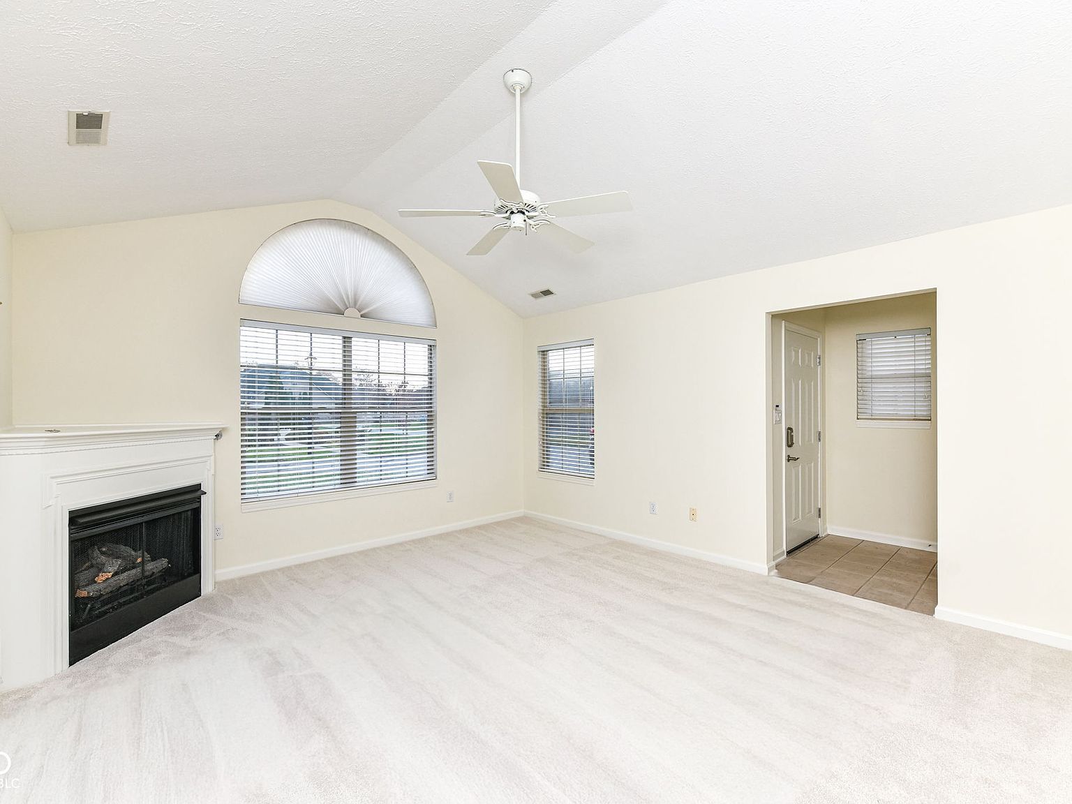 11139 Tisbury Ct Fishers, IN 46038 - Thumbnail 5