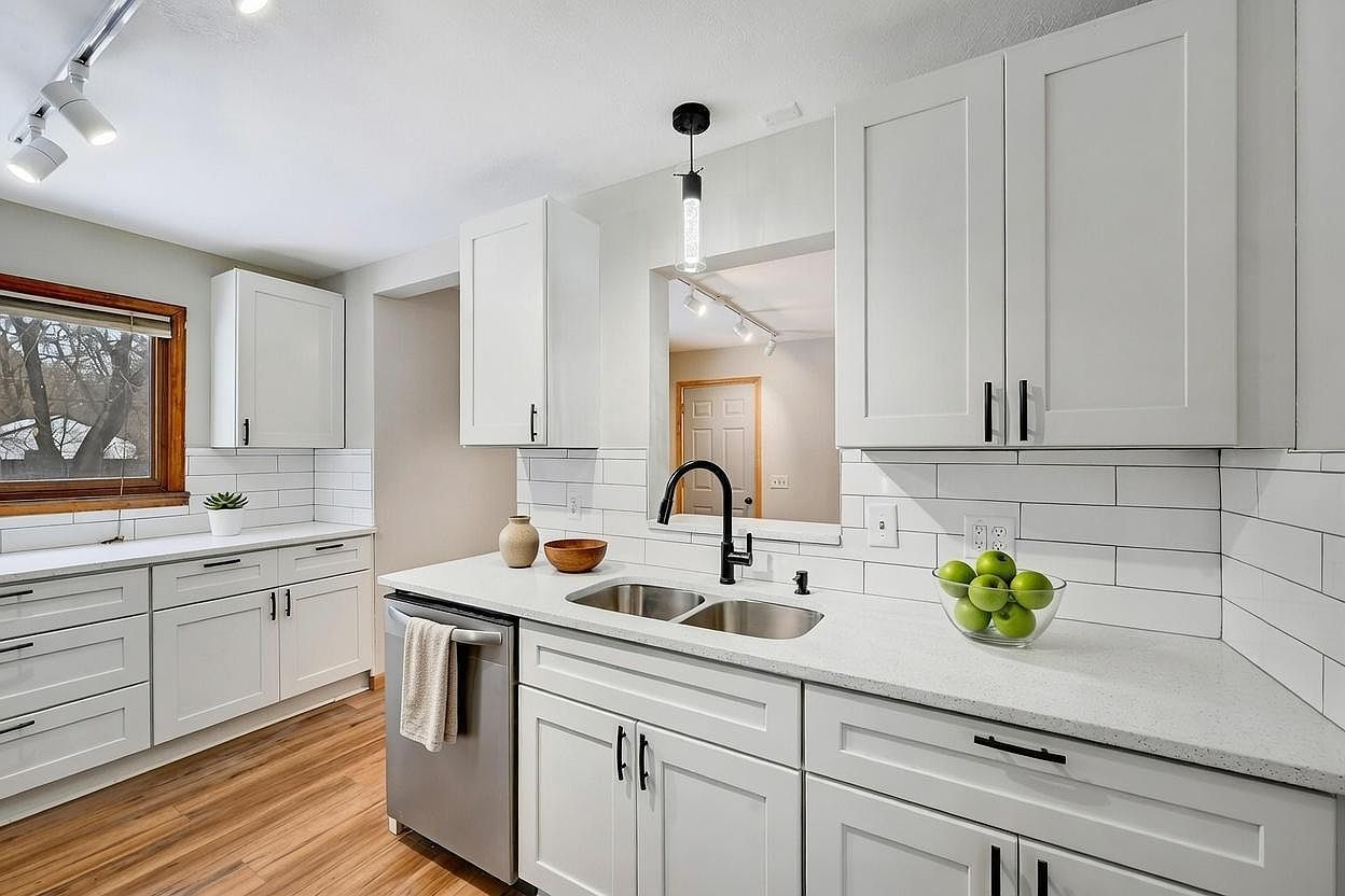 11409 Quinn St NW Coon Rapids, MN 55433 - Thumbnail 5