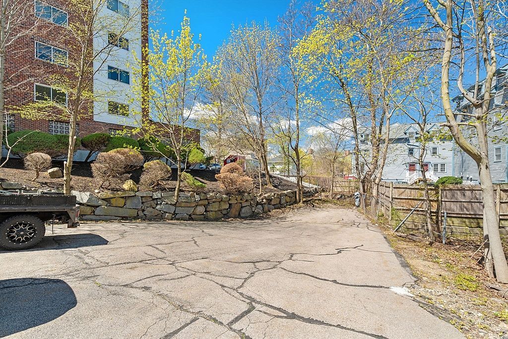 44 Greenleaf St Quincy, MA 02169 - Thumbnail 5