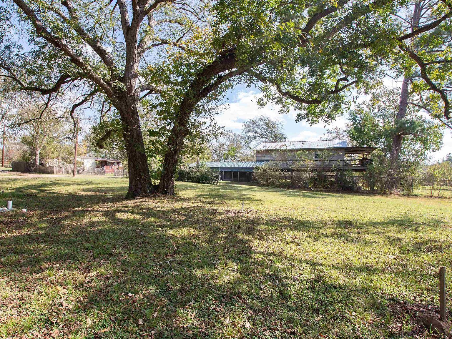 Private Road 6903 Palestine, TX 75803 - Thumbnail 5