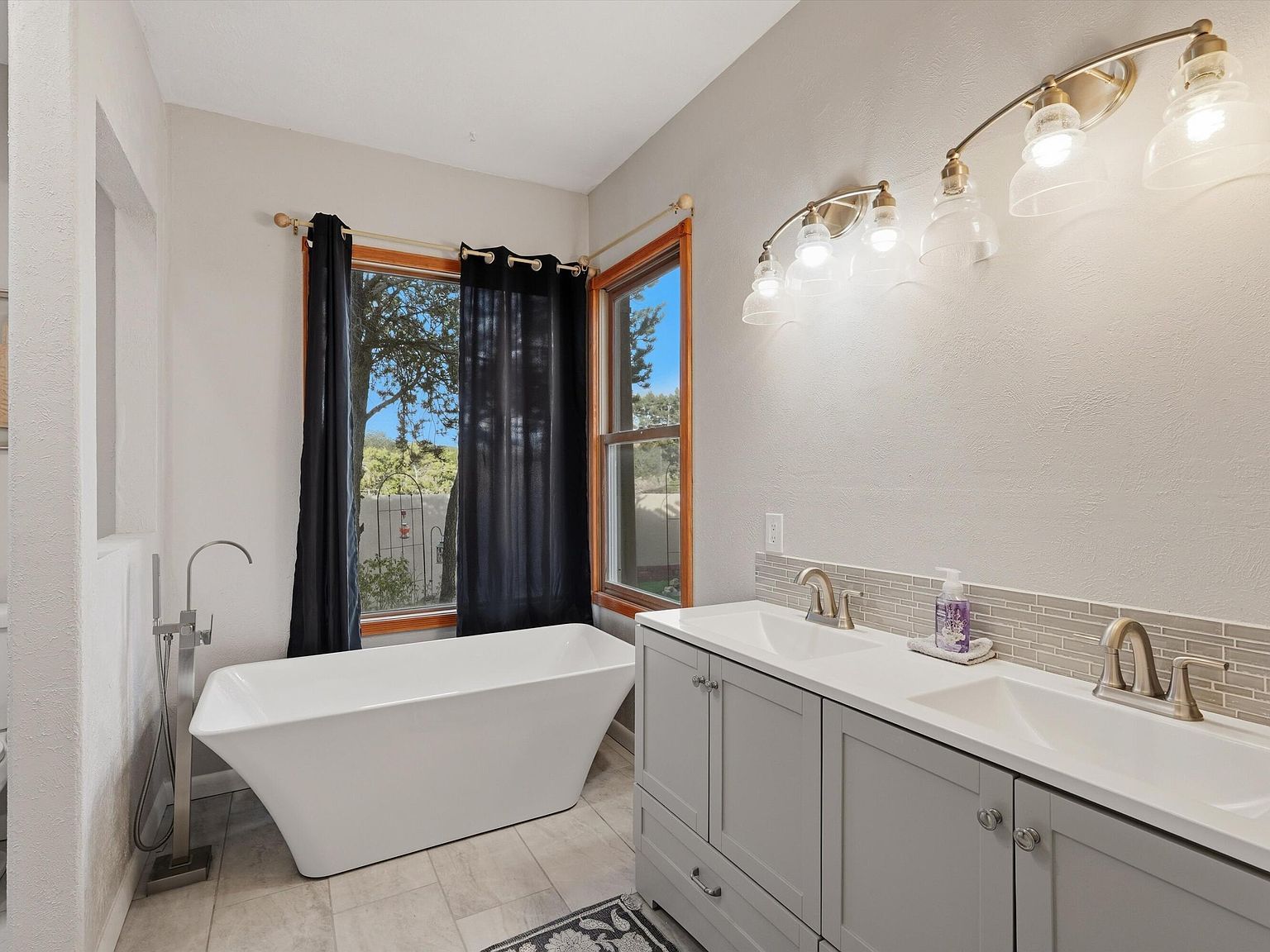 205 Camino De Las Huertas Placitas, NM 87043 - Thumbnail 5