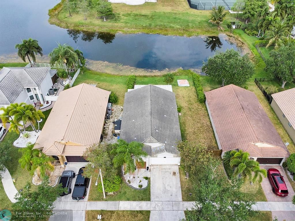 142 SW 204th Ave Pembroke Pines, FL 33029 - Thumbnail 5