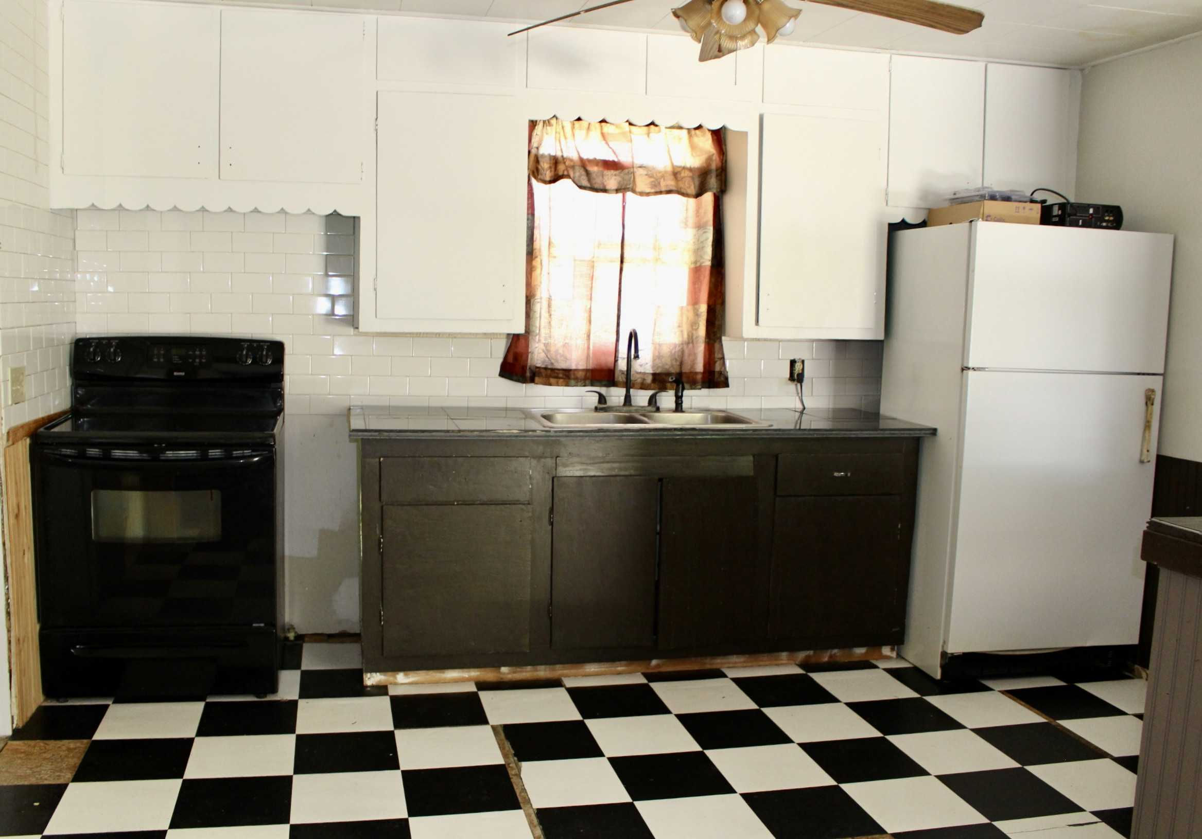 650 South Meridian Street, Plainville, KS, USA, 67663 - Thumbnail 5