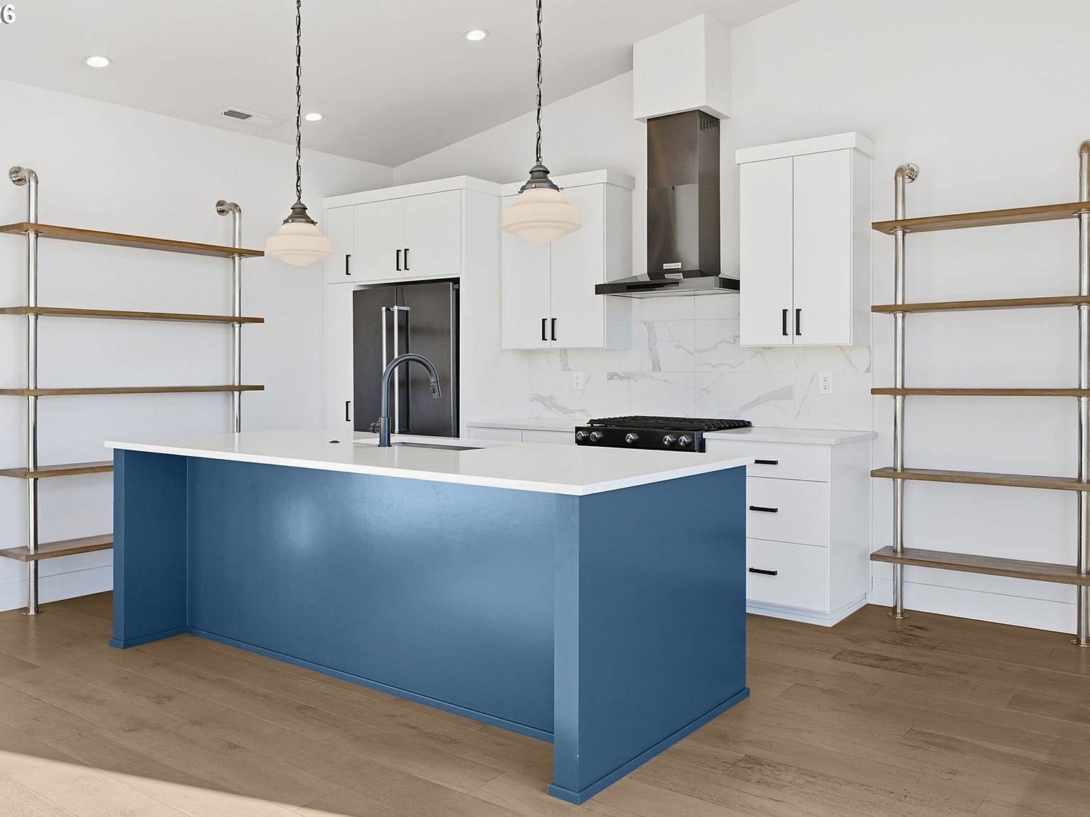 147 Shelton McMurphey Blvd Eugene, OR 97401 - Thumbnail 5