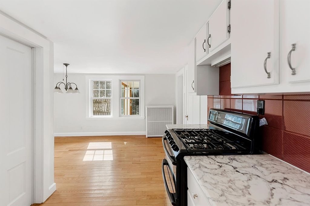 71 Conant St #3 Beverly, MA 01915 - Thumbnail 5