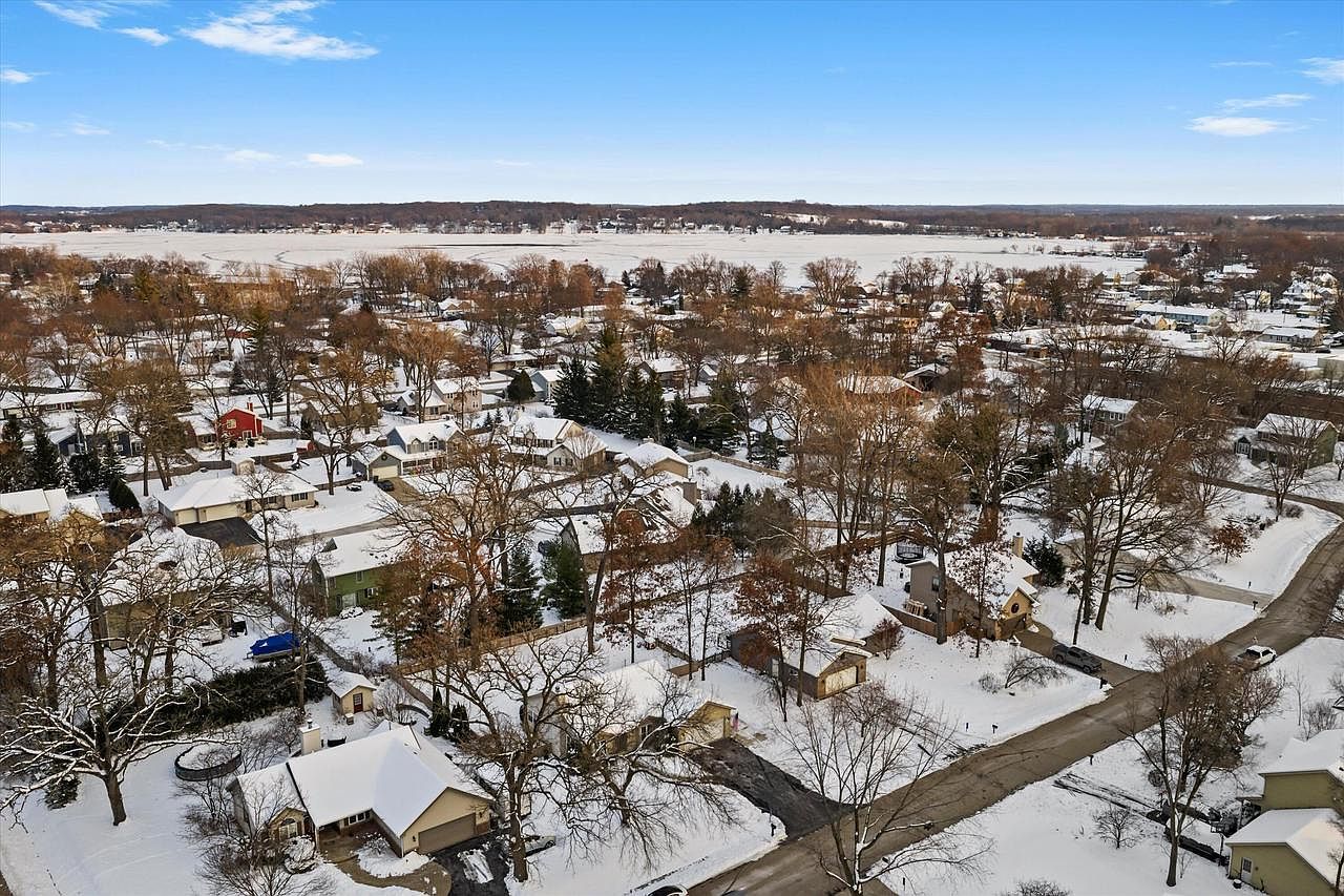 750 4th Ct Silver Lake, WI 53170 - Thumbnail 5