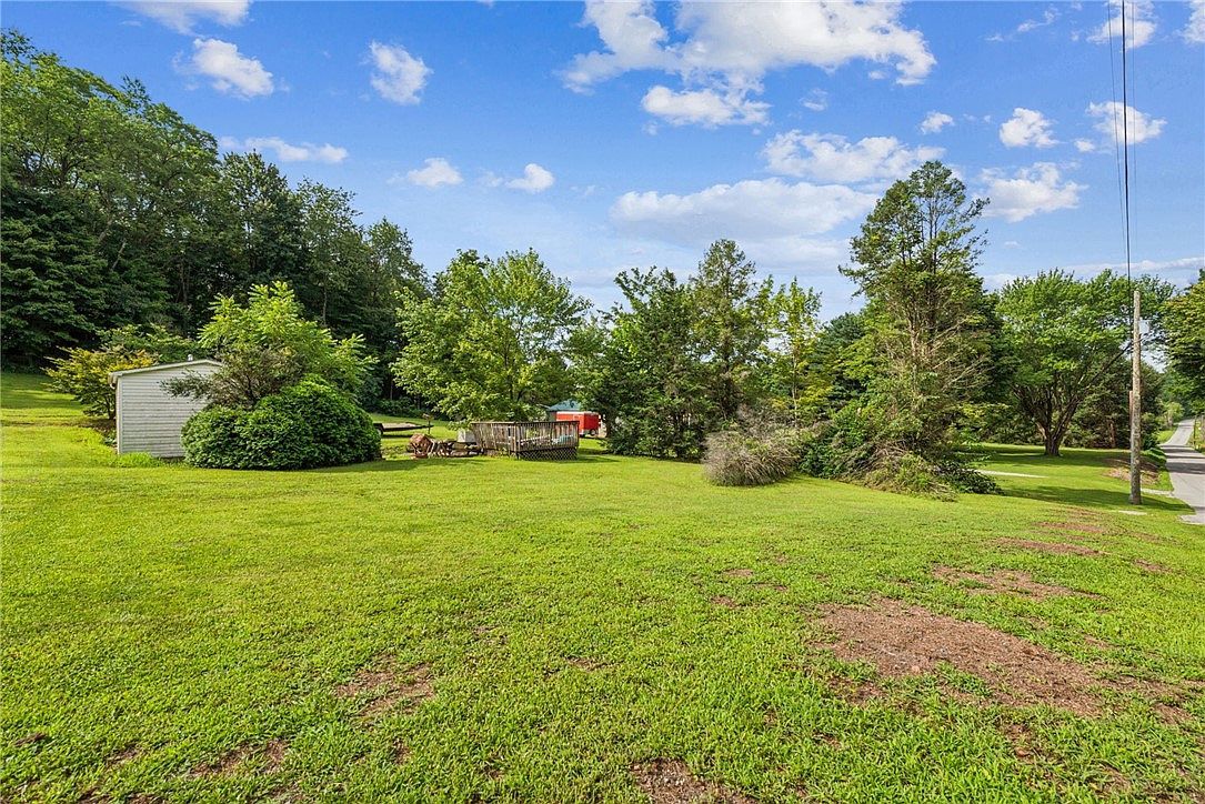 517 Atlantic Rd Derry, PA 15627 - Thumbnail 5