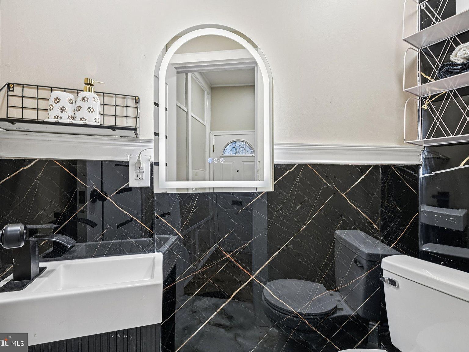 5702 Belmar Ter Philadelphia, PA 19143 - Thumbnail 5