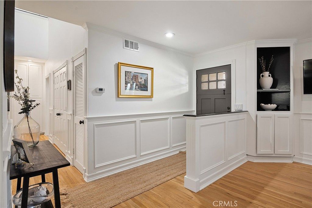 2038 Aliso Ave Costa Mesa, CA 92627 - Thumbnail 5