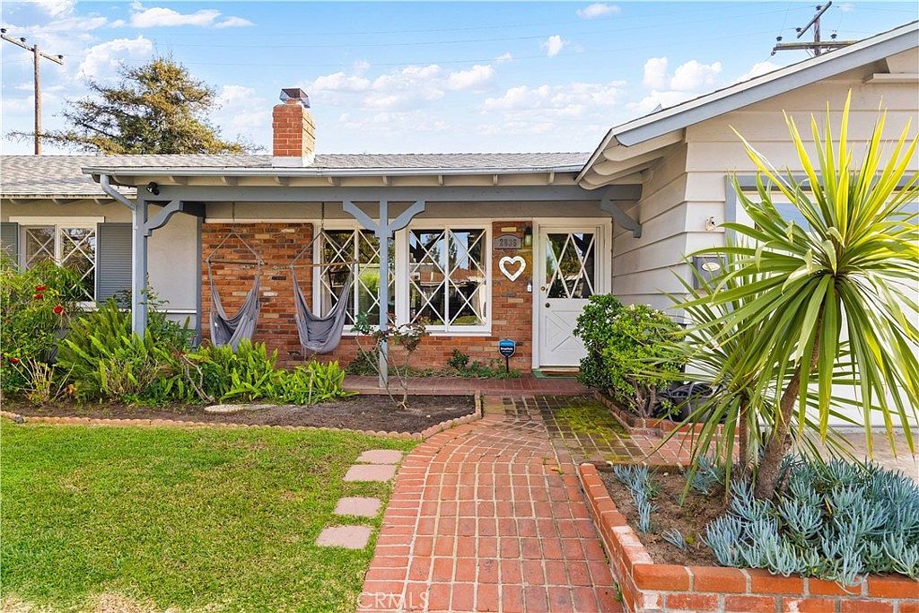 2836 Portola Dr Costa Mesa, CA 92626 - Thumbnail 5