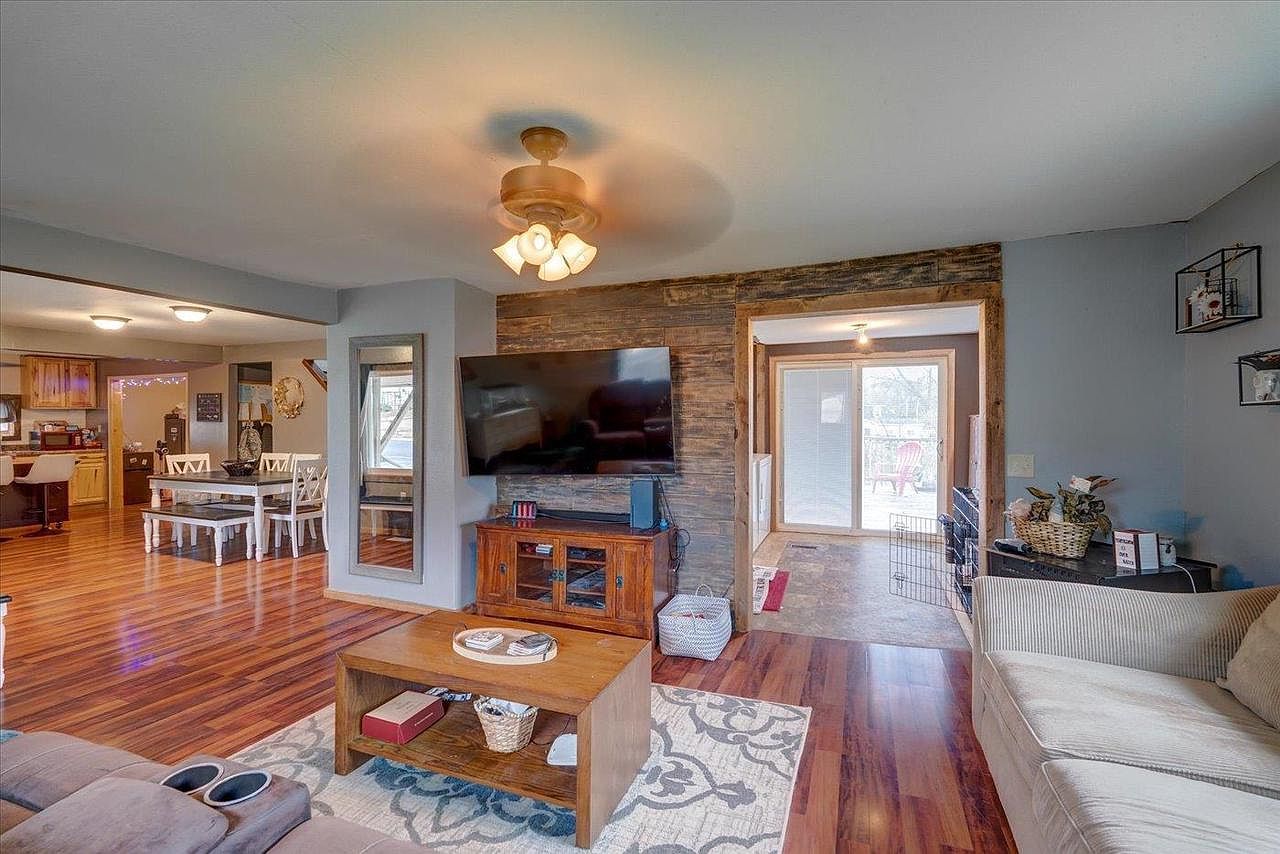 110 S Mill St Albany, WI 53502 - Thumbnail 5