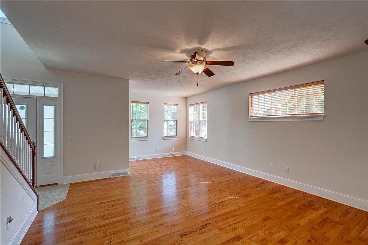 5205 Teaberry Ln Fitchburg, WI 53711 - Thumbnail 5