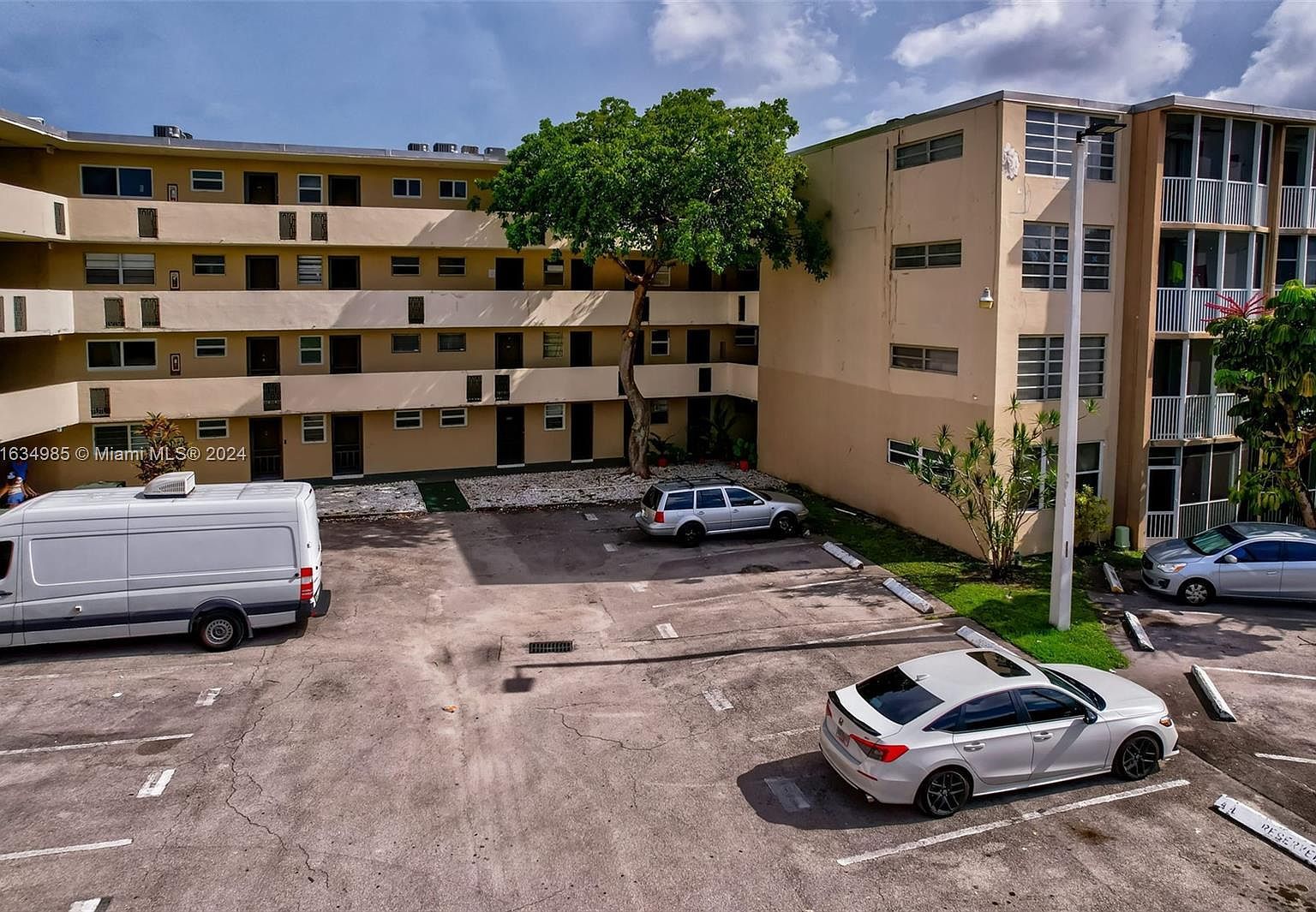 1680 NE 191st St #4122 Miami, FL 33179 - Thumbnail 5