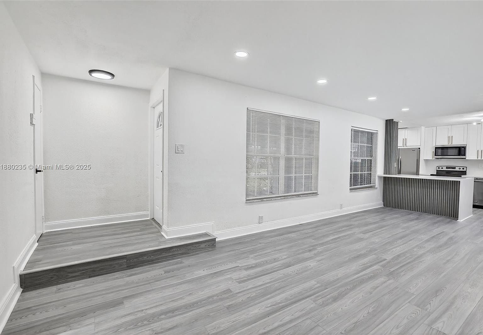 7120 Allen St Hollywood, FL 33024 - Thumbnail 5