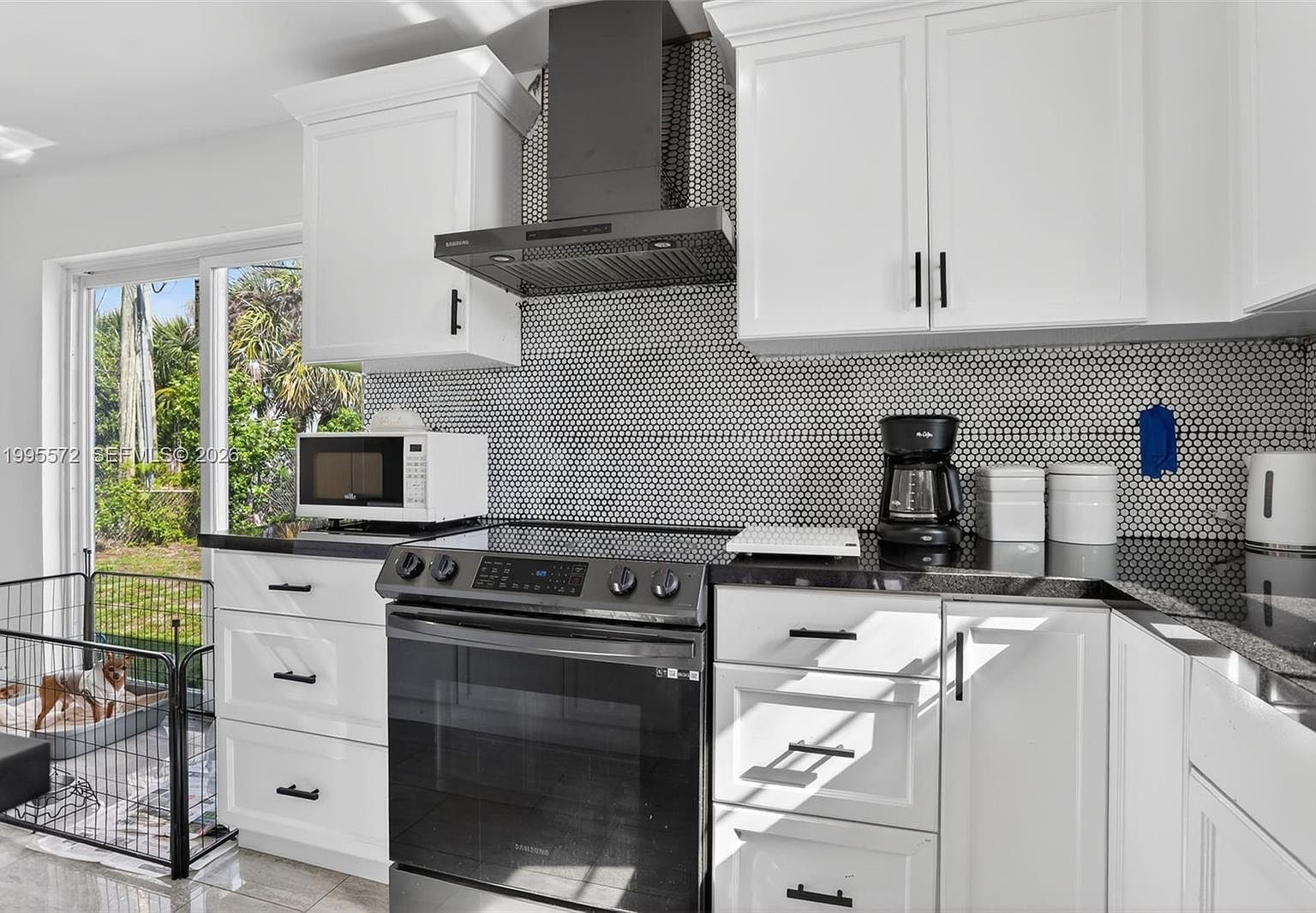 681 NW 21st St Pompano Beach, FL 33060 - Thumbnail 5