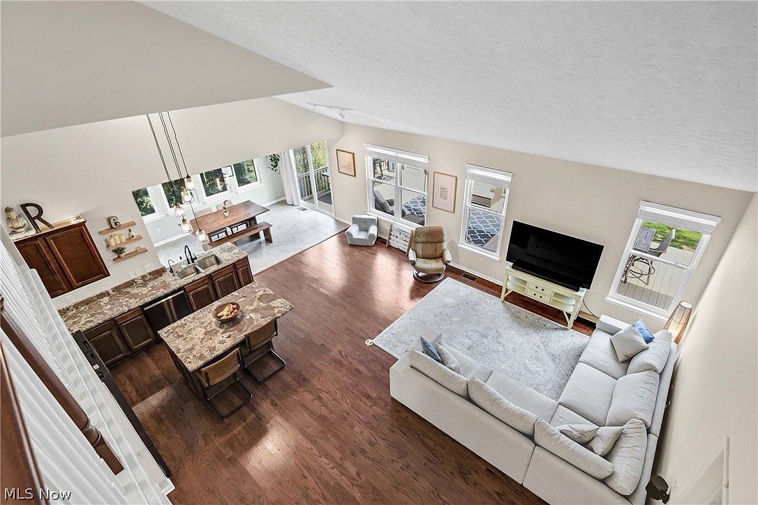 31766 Walker Rd Avon Lake, OH 44012 - Thumbnail 5