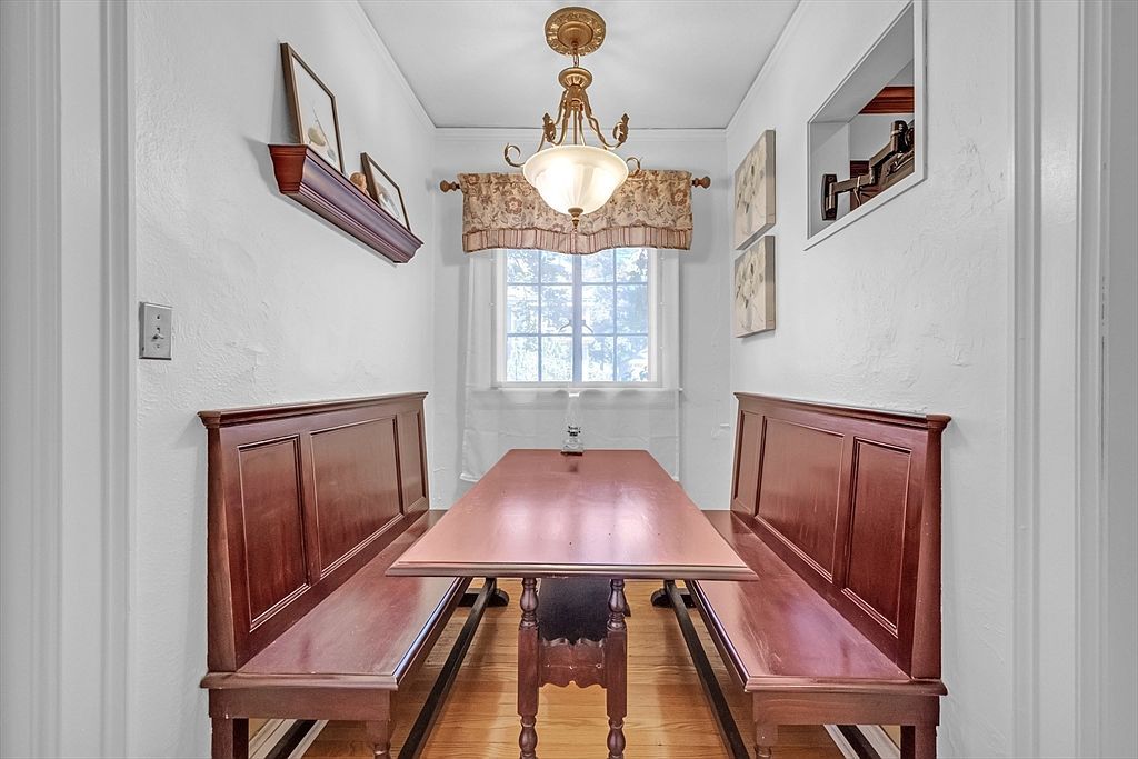 283 Longhill St Springfield, MA 01108 - Thumbnail 5