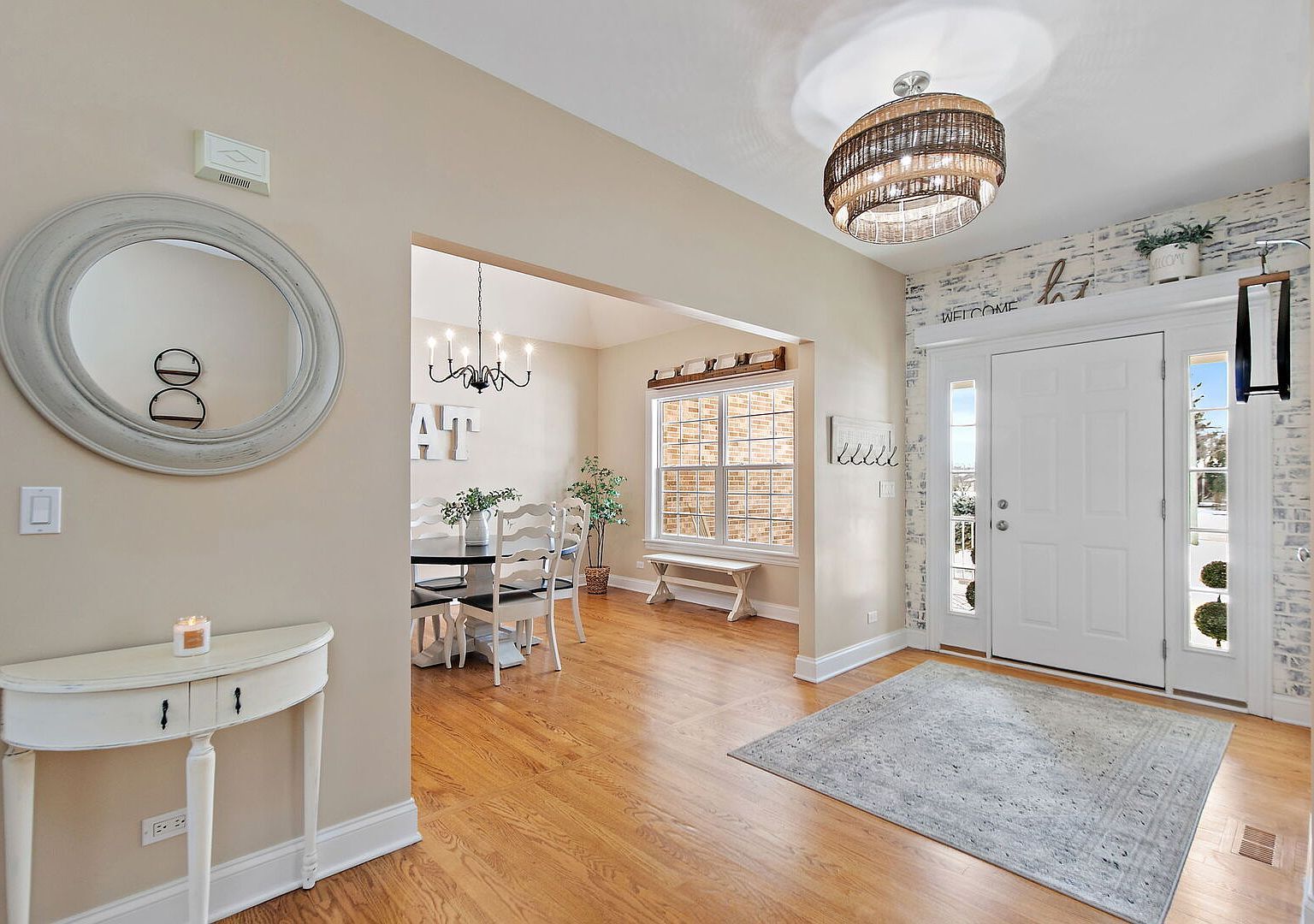 560 Ellen Ct Woodstock, IL 60098 - Thumbnail 5