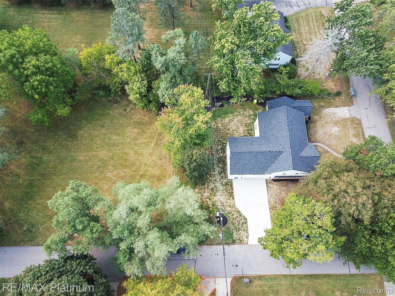 7369 Sweetbriar Rd West Bloomfield, MI 48324 - Thumbnail 5