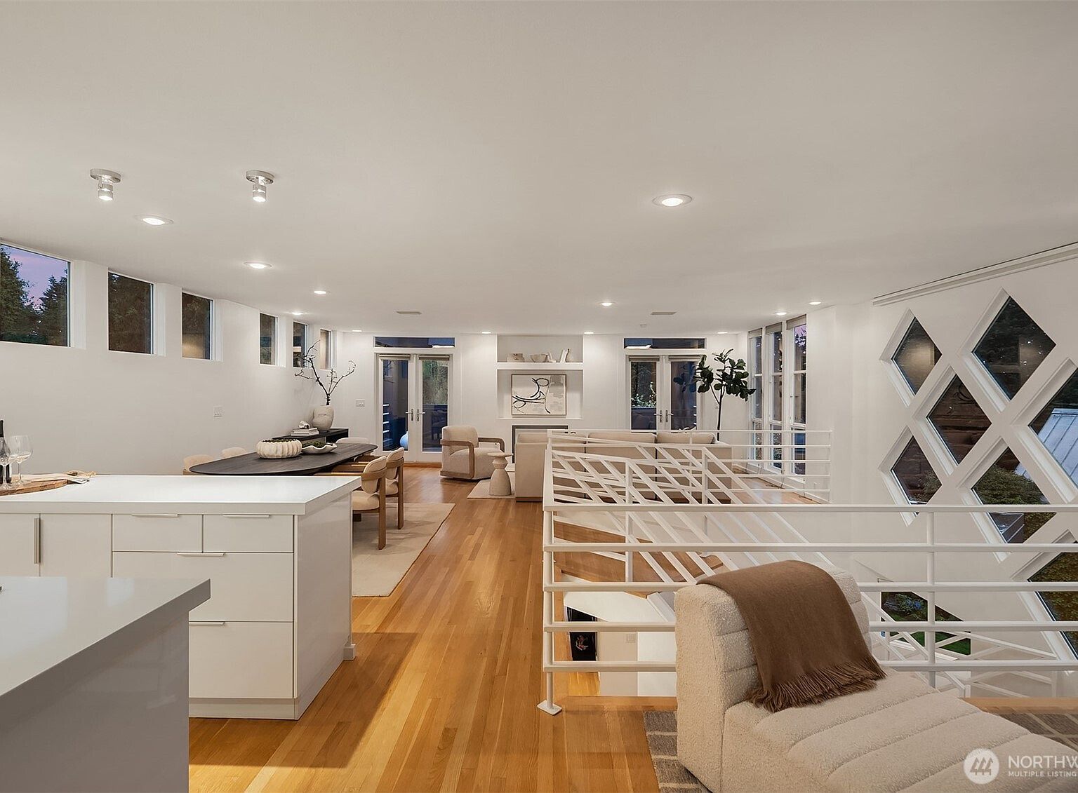 1023 14th Pl W Kirkland, WA 98033 - Thumbnail 5